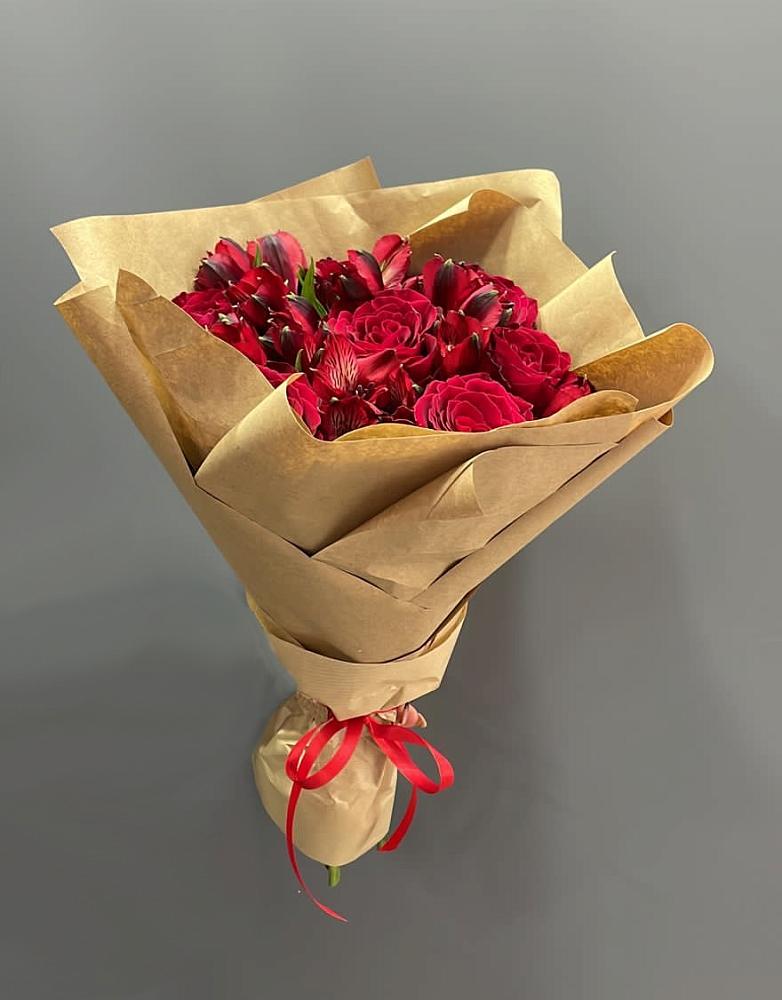 Букет цветов из: Альстромерии и Розы в Тейково