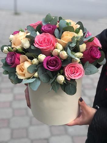 Цветочная композиция из Розы в шляпной коробке в Тейково