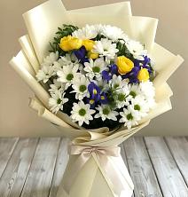 Букет цветов из:  Ирисы, Хризантемы и Розы в Тейково