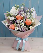 Букет цветов из:  Лизиантусы, Розы, Альстромерии и Гипсофила в Тейково